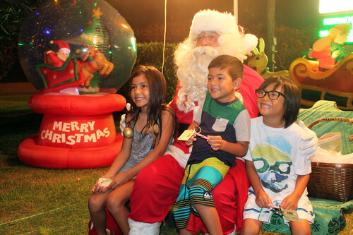 santa and kids