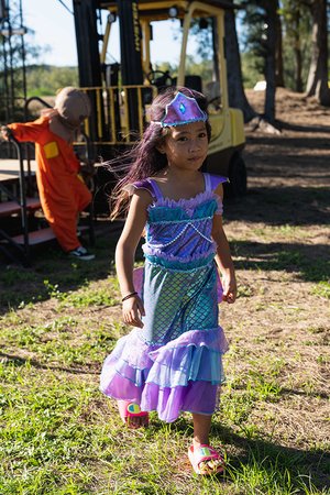 children in garment